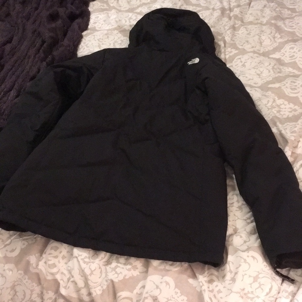 North Face DOWN Jacket - Picture 12 of 16